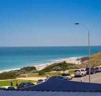 Cottesloe Blue Apartment - Accommodation Nelson Bay