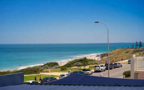 Cottesloe Blue Apartment - Executive Escapes - Accommodation Nelson Bay 0