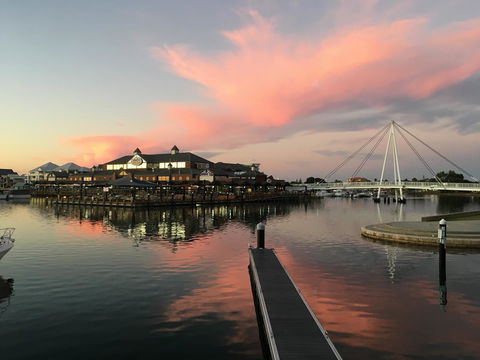 Mandurah Ocean Marina Chalets - Accommodation Nelson Bay 3