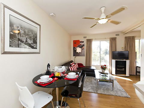 Style In Subiaco - Nelsons Bay Accommodation 7