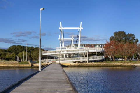 Como Executive Apartment - Accommodation Nelson Bay 25