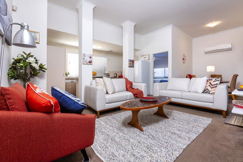 Como Executive Apartment - Accommodation Nelson Bay 0