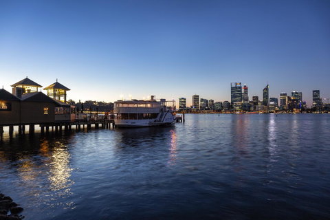 Como Executive Apartment - Accommodation Nelson Bay 35