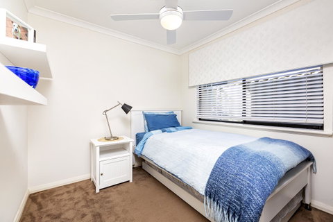 Como Executive Apartment - Accommodation Nelson Bay 12