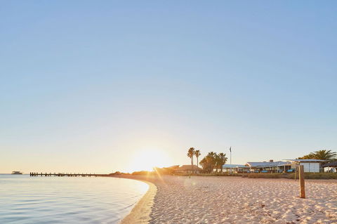 RAC Monkey Mia Dolphin Resort - Accommodation Nelson Bay 12