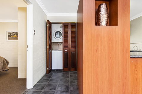 Subiaco Village 18 - Nelsons Bay Accommodation 8