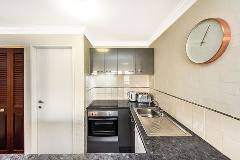 Subiaco Village 18 - Nelsons Bay Accommodation 6