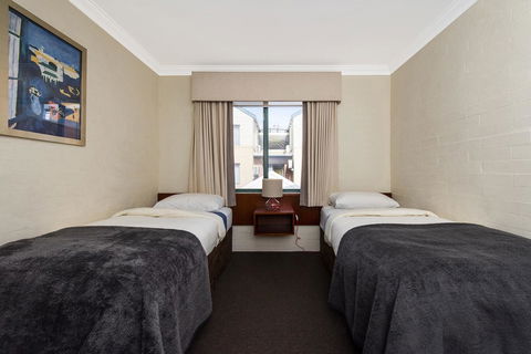 Subiaco Village 18 - Nelsons Bay Accommodation 16