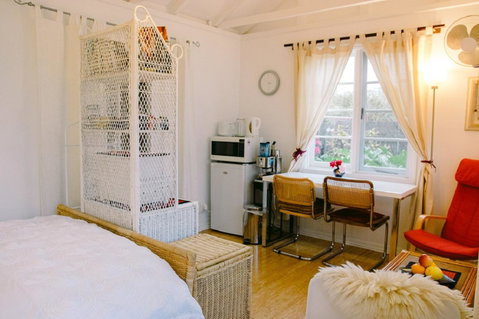 Garden Studio In Cottesloe - Accommodation Nelson Bay 0