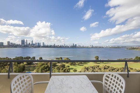 High Tor Apartment 135 - Accommodation Nelson Bay 10