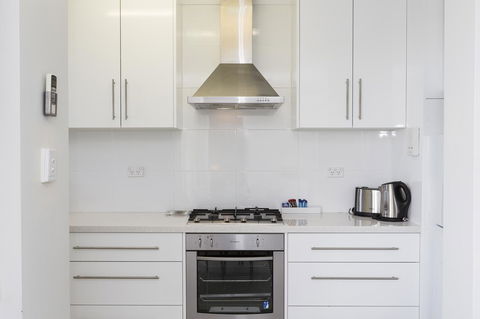 High Tor Apartment 135 - Accommodation Nelson Bay 14
