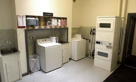 Shiralee Hostel -note - Valid Passport Required To Check In - Accommodation Nelson Bay 10