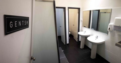 Shiralee Hostel -note - Valid Passport Required To Check In - Accommodation Nelson Bay 16