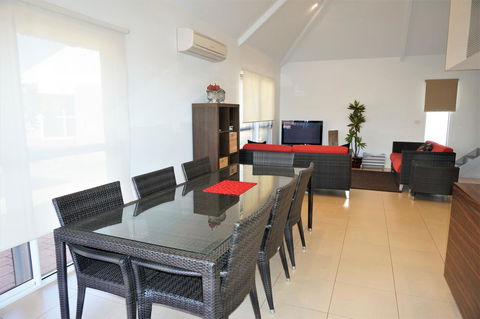 Osprey Holiday Village Unit 104 - Accommodation Nelson Bay 2