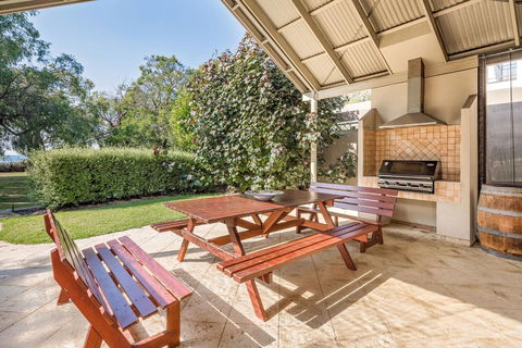Geographe Cove Resort - Accommodation Nelson Bay 3