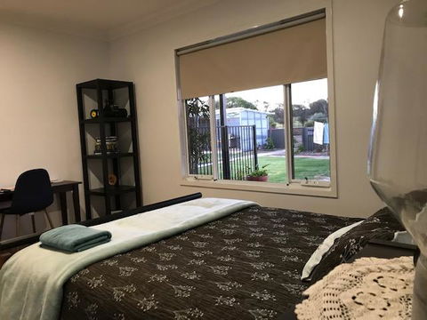 The Mains Guest House 2 Bedroom Farm Stay - Accommodation Nelson Bay 3