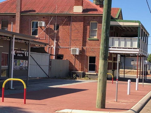 Junction Hotel Moora - Accommodation Nelson Bay 4
