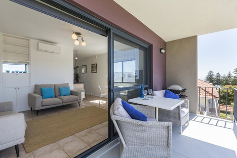 Cottesloe Marine Apartment - Executive Escapes - Accommodation Nelson Bay 7