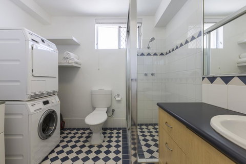 Cottesloe Marine Apartment - Executive Escapes - Accommodation Nelson Bay 20