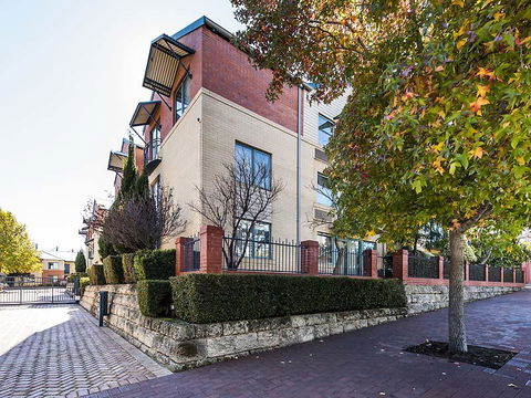Subiaco Village 28 - Nelsons Bay Accommodation 25