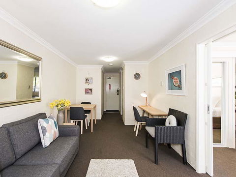 Subiaco Village 28 - Nelsons Bay Accommodation 3