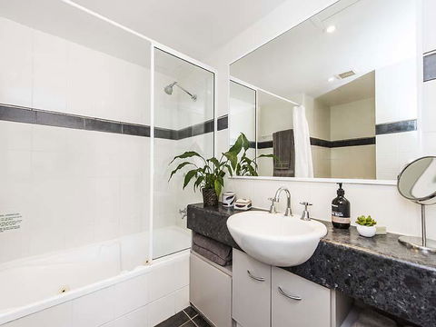 Subiaco Village 28 - Nelsons Bay Accommodation 11