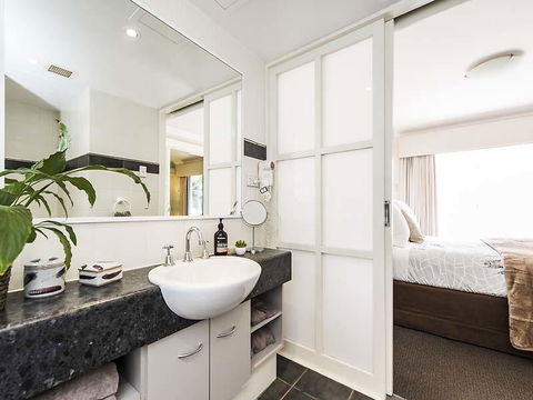 Subiaco Village 28 - Nelsons Bay Accommodation 12