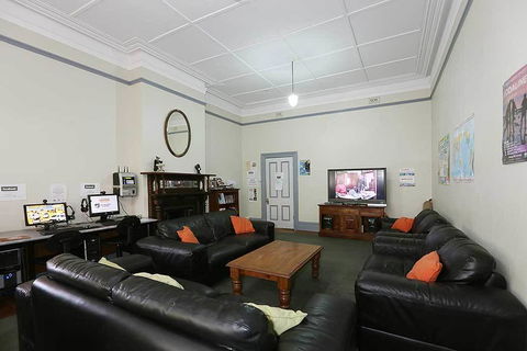 The Witch's Hat - Accommodation Nelson Bay 33