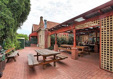 The Witch's Hat - Accommodation Nelson Bay 18