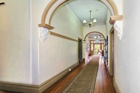 The Witch's Hat - Accommodation Nelson Bay 36