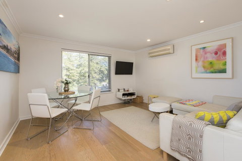 Cottesloe Beach Pines Apartment - Accommodation Nelson Bay 0