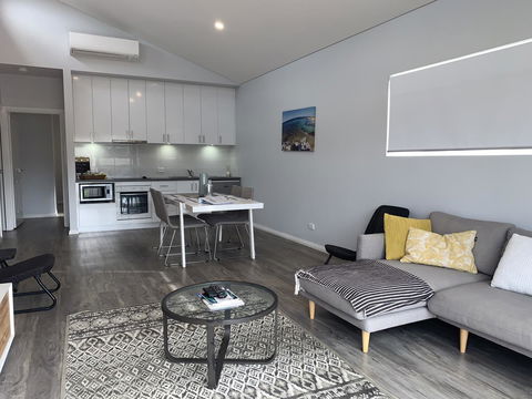 17 By The Sea - Accommodation Nelson Bay 5