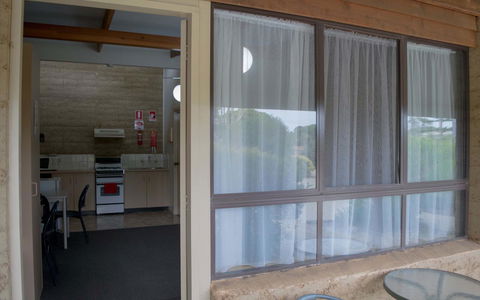 Hopetoun Motel & Chalet Village - Nelsons Bay Accommodation 22