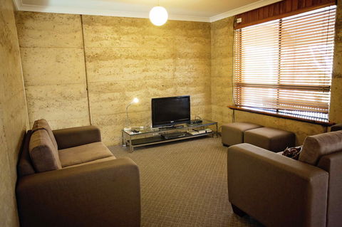 Hopetoun Motel & Chalet Village - Nelsons Bay Accommodation 41