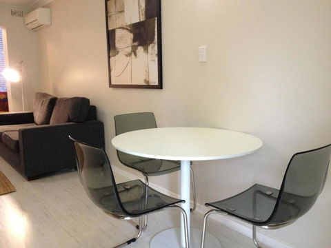 Townshend Rd - Nelsons Bay Accommodation 4