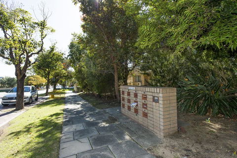 Townshend Rd - Nelsons Bay Accommodation 34