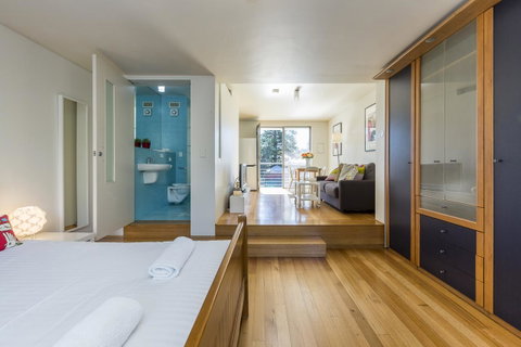 Cottesloe Tree Top Studio - Executive Escapes - Accommodation Nelson Bay 3