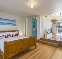 Cottesloe Tree Top Studio - Accommodation Nelson Bay