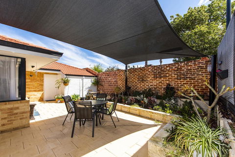 Scarborough Villa On Duke - Accommodation Nelson Bay 7