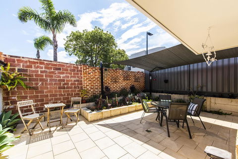 Scarborough Villa On Duke - Accommodation Nelson Bay 3