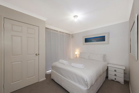 Scarborough Villa On Duke - Accommodation Nelson Bay 11
