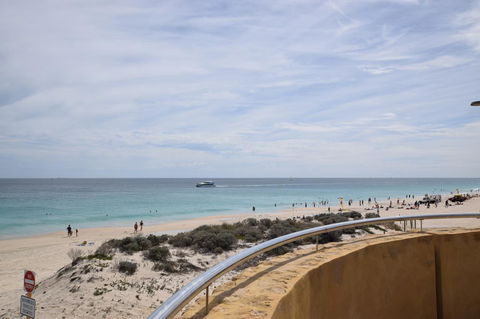 West Beach Lagoon 109 â€“ Amazing Location! - Accommodation Nelson Bay 21