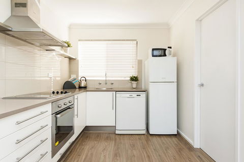 Forrest St - Nelsons Bay Accommodation 10