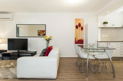 Forrest St - Nelsons Bay Accommodation 5