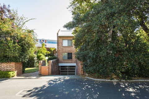 Forrest St - Nelsons Bay Accommodation 19