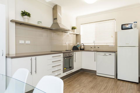 Forrest St - Nelsons Bay Accommodation 6