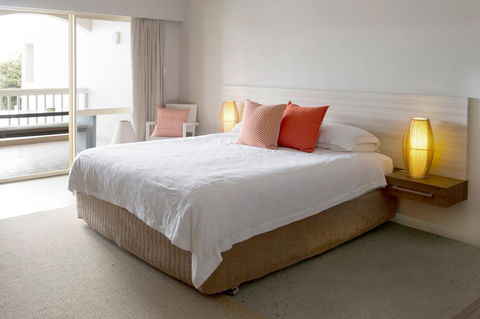 The Marina Hotel - Mindarie - Nelsons Bay Accommodation 5