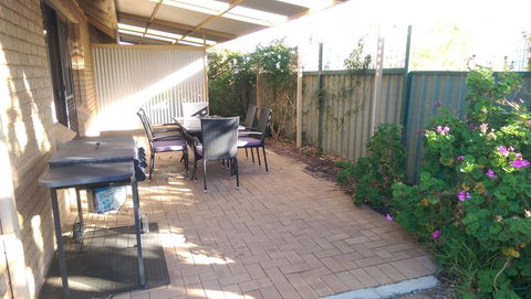 Kestrel Chalets - Accommodation Nelson Bay 3