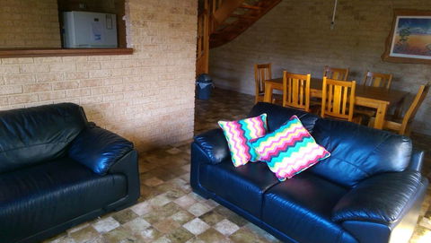 Kestrel Chalets - Accommodation Nelson Bay 2