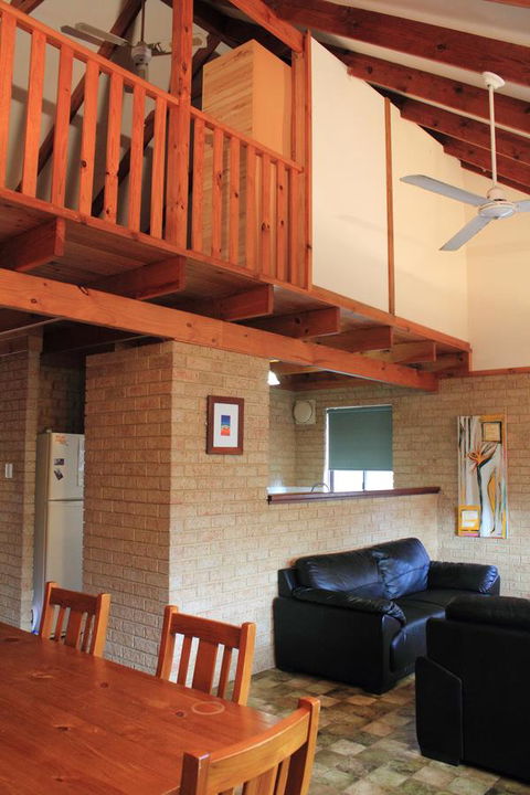 Kestrel Chalets - Accommodation Nelson Bay 16
